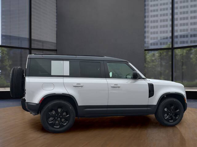 2026 Land Rover Defender 110 P300 S