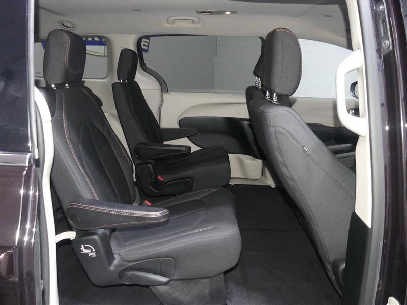 2018 Chrysler Pacifica LX