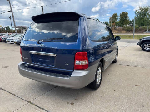 2005 Kia Sedona EX