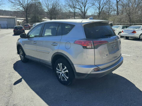 2018 Toyota RAV4 LE
