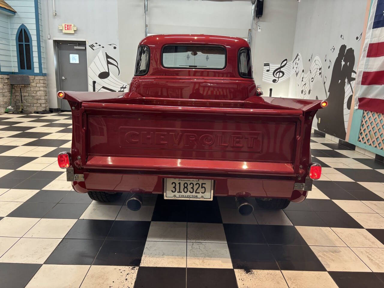 1952 Chevrolet 5 Window 11