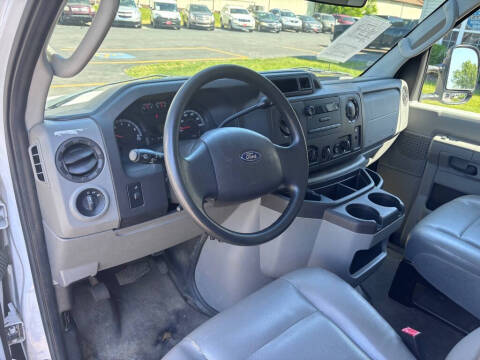 2013 Ford E-Series E-150