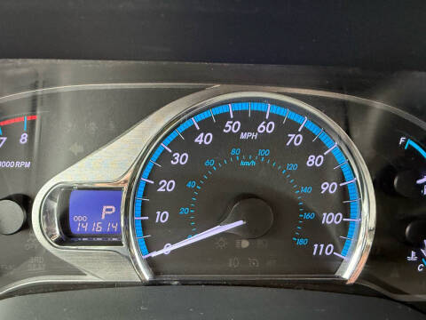 2014 Toyota Sienna XLE 8-Passenger