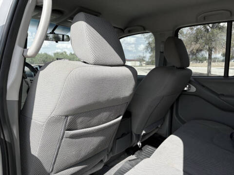 2016 Nissan Frontier SV