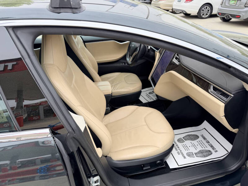 2013 Tesla Model S Performance