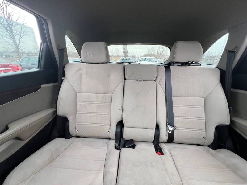 2017 Kia Sorento LX