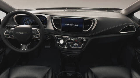 2027 Chrysler Pacifica Select