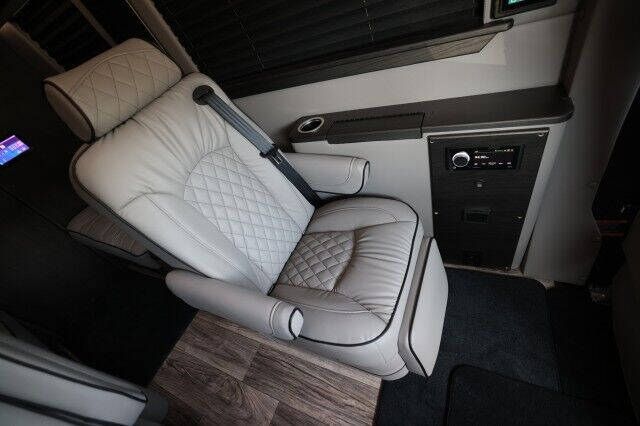 2022 Mercedes-Benz Sprinter 2500