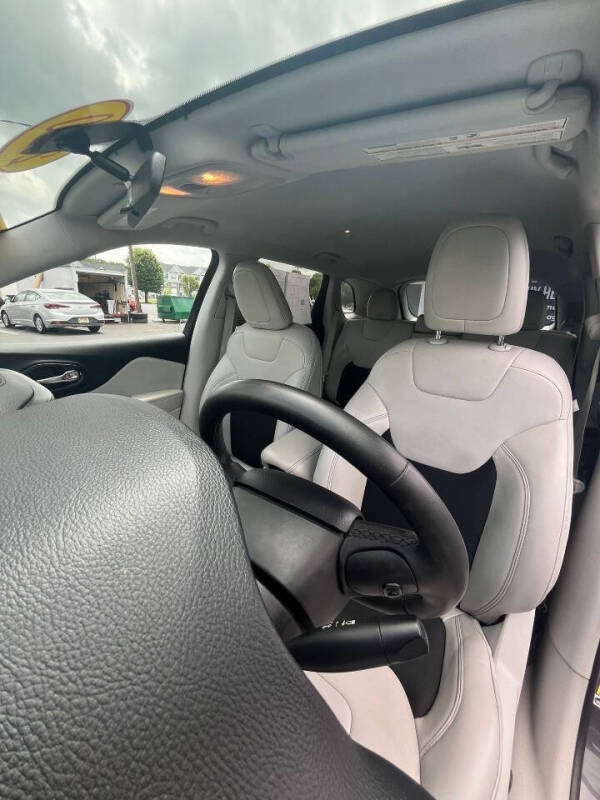 2020 Jeep Cherokee Latitude Plus