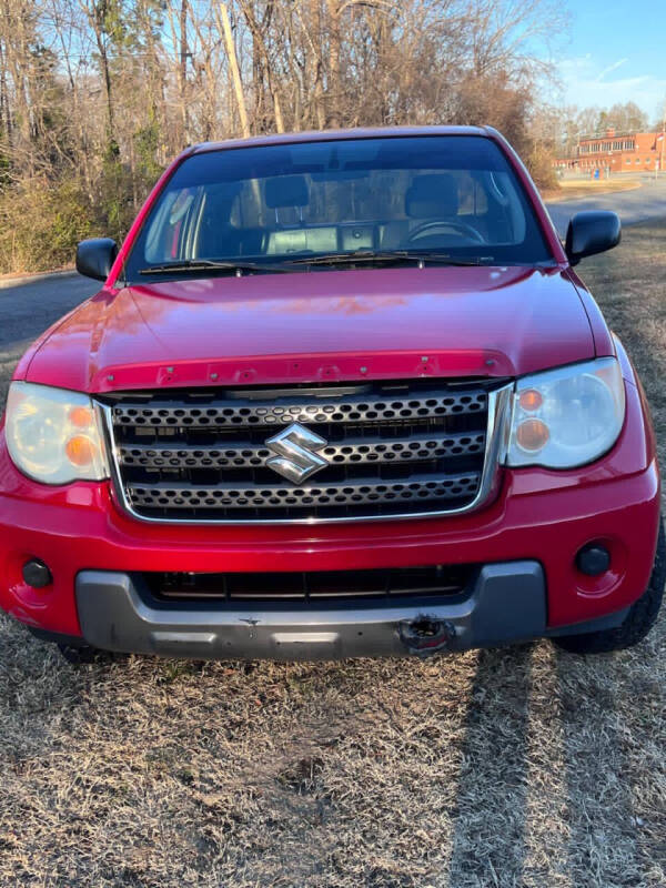 2010 Suzuki Equator Base's photo