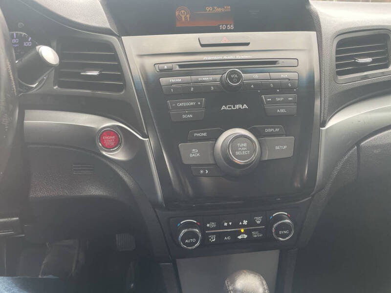 2013 Acura ILX 2.0L w/Premium