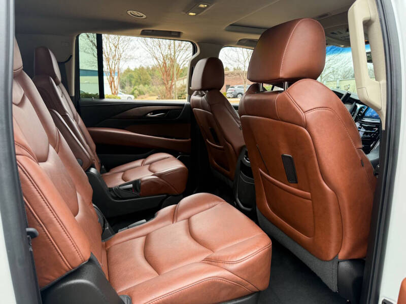 2018 Cadillac Escalade ESV Luxury