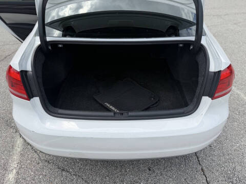 2015 Volkswagen Passat 1.8T SE