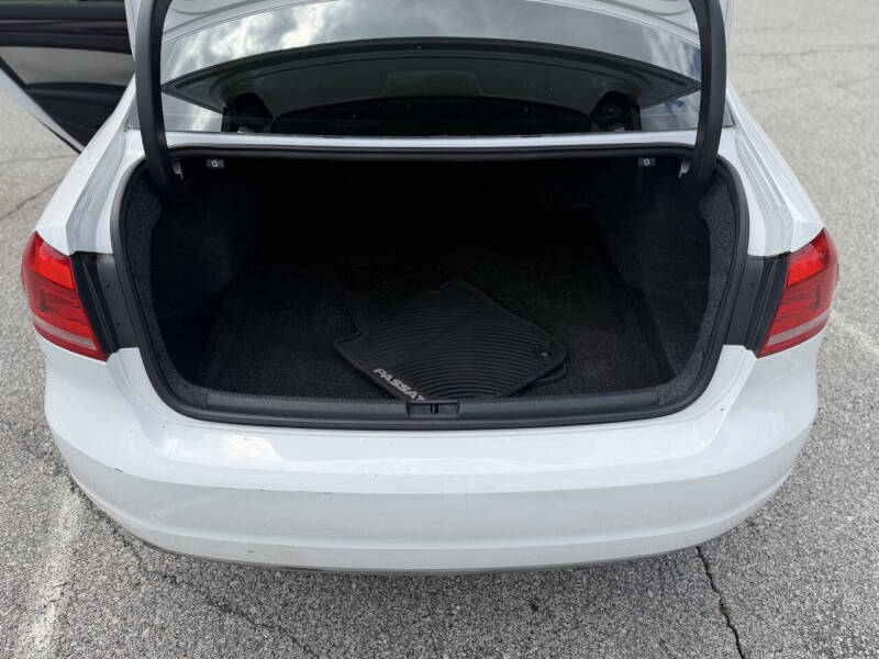2015 Volkswagen Passat 1.8T SE