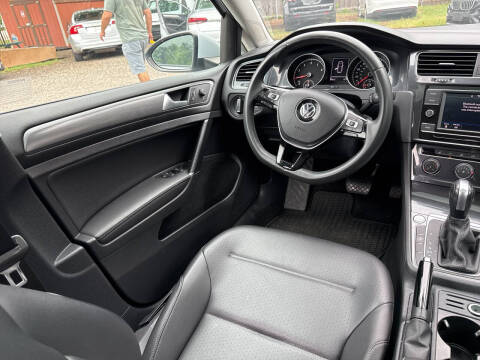 2020 Volkswagen Golf TSI