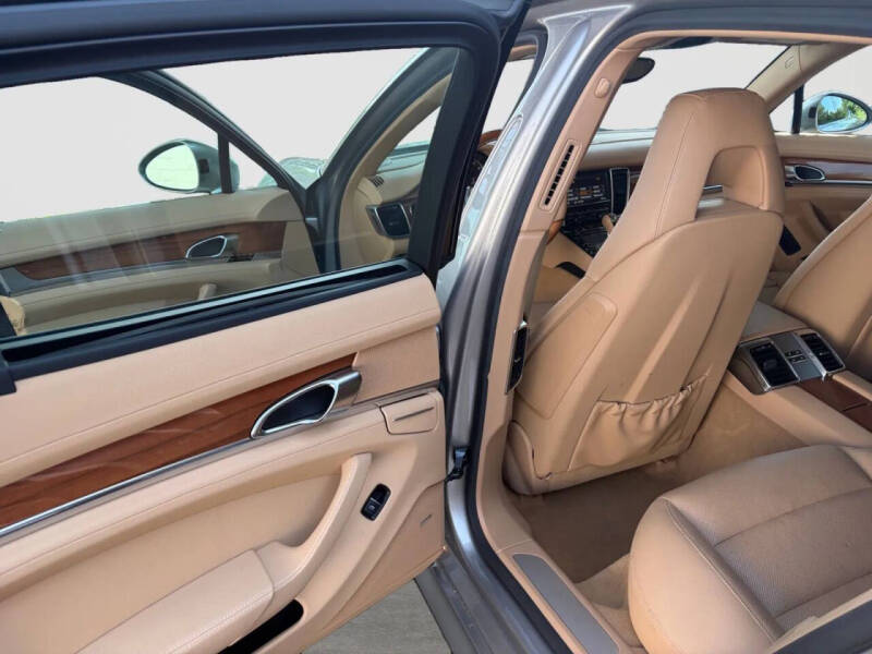2012 Porsche Panamera