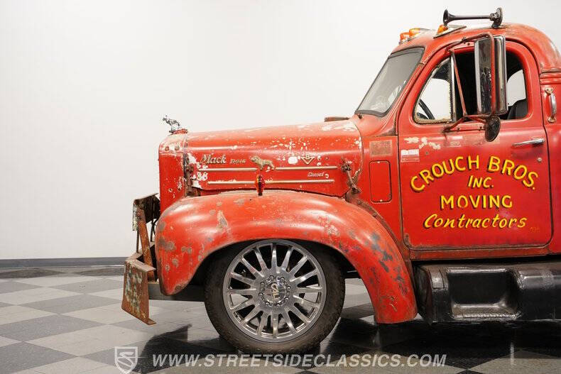 1960 Mack B-Series