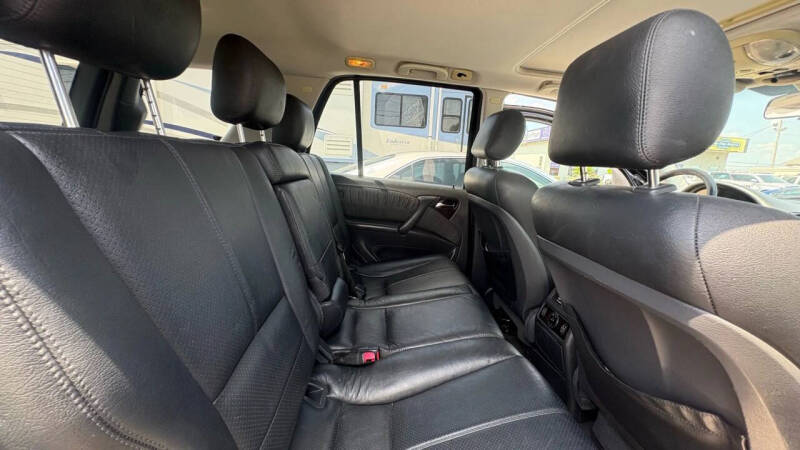 2005 Mercedes-Benz M-Class ML 350