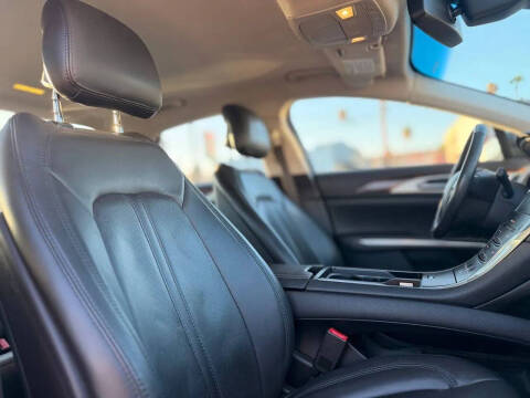 2014 Lincoln MKZ Hybrid