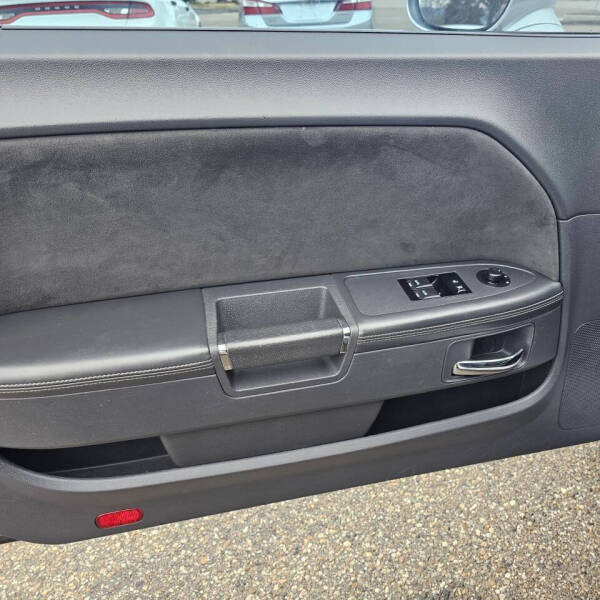 2009 Dodge Challenger SRT8