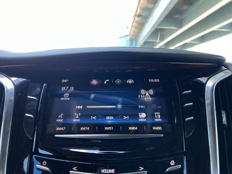 2015 Cadillac Escalade Luxury