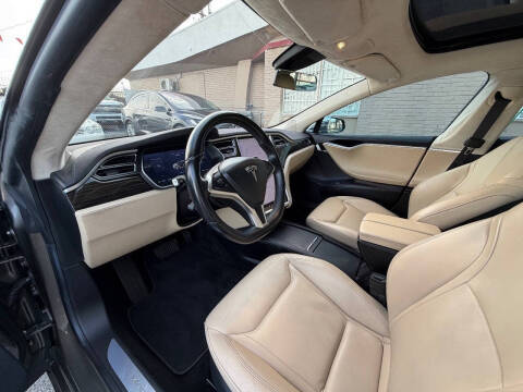 2016 Tesla Model S 90D