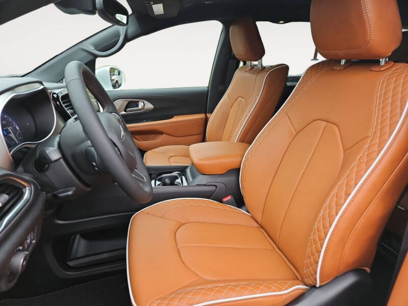 2024 Chrysler Pacifica Pinnacle