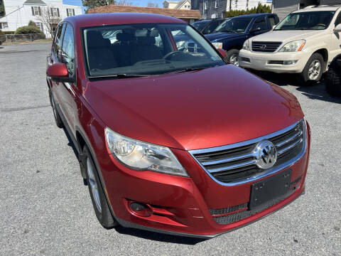 2011 Volkswagen Tiguan for sale at Matt-N-Az Auto Sales in Allentown PA
