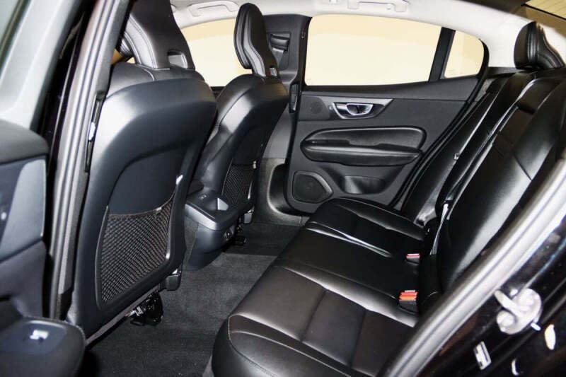 2025 Volvo S60 B5 Core