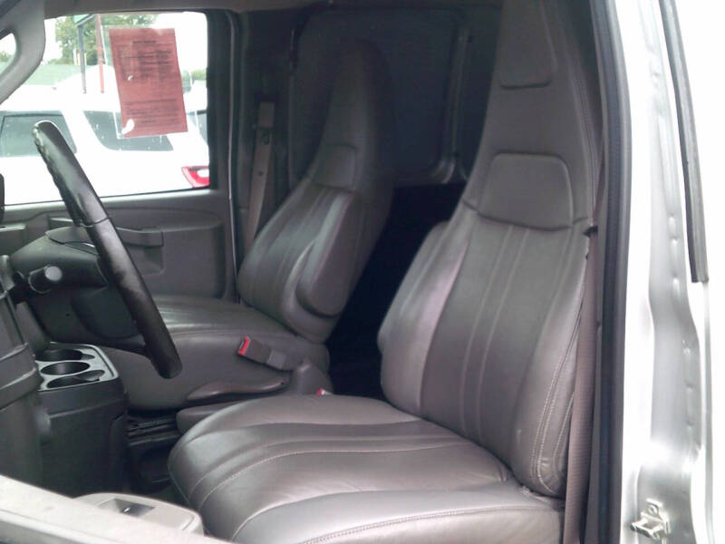 2017 Chevrolet Express 2500