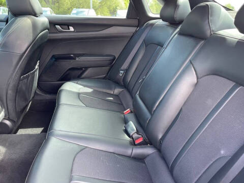 2022 Kia K5