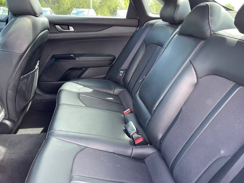 2022 Kia K5