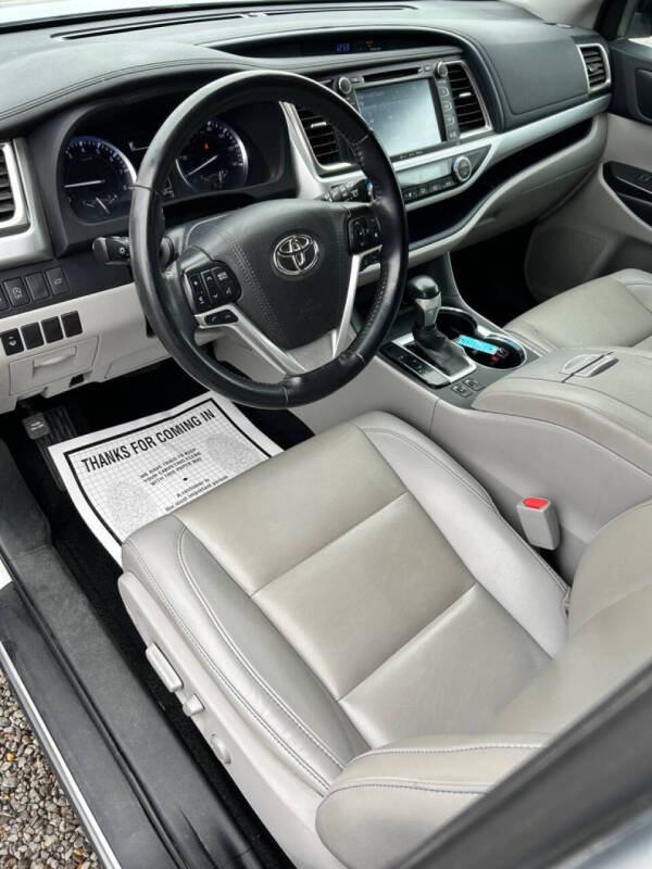 2019 Toyota Highlander XLE photo 7