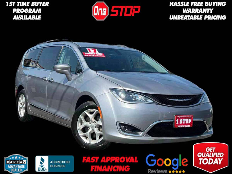 2017 Chrysler Pacifica Touring-L