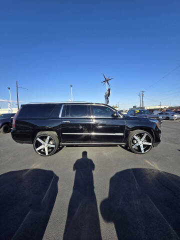 2017 Cadillac Escalade ESV Platinum