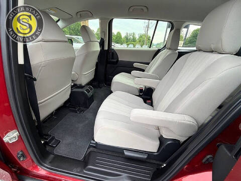 2015 Mazda MAZDA5 Sport