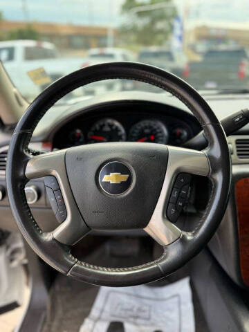 2011 Chevrolet Suburban LT