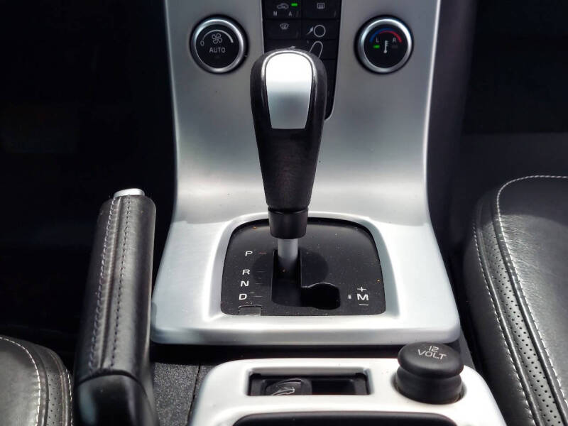 2012 Volvo C70 T5