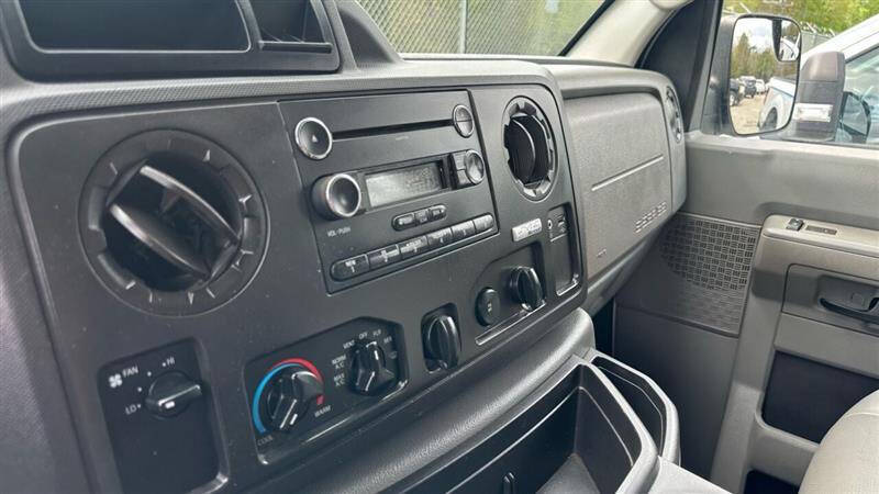 2013 Ford E-Series E-250