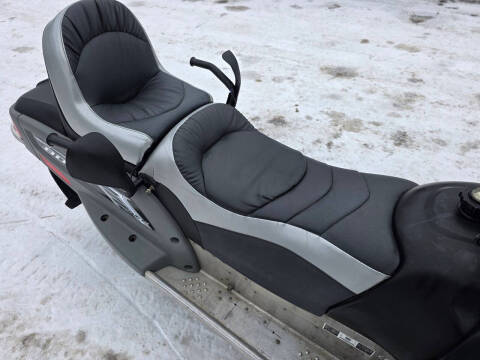 2005 Polaris Edge Touring 800