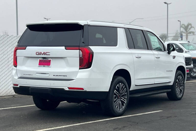 2026 GMC Yukon XL Elevation