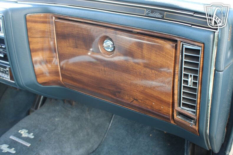 1987 Cadillac Brougham