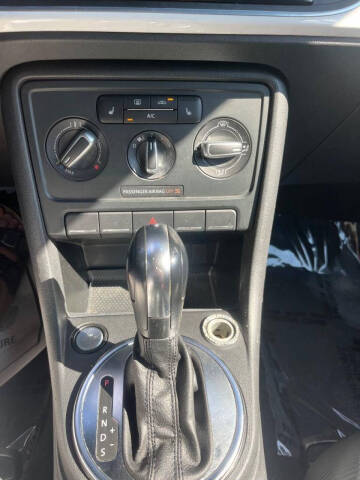 2013 Volkswagen Beetle Convertible