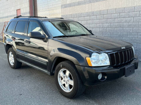 2005 Jeep Grand Cherokee for sale at Autos Under 5000 in Island Park NY