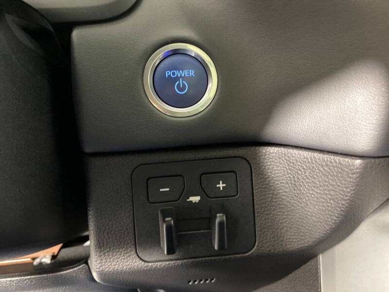 2024 Toyota Tundra Platinum HV