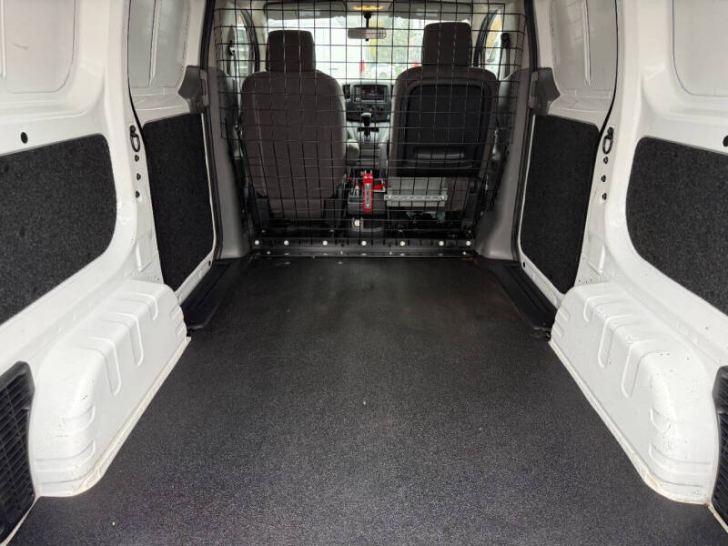 2021 Nissan NV200 SV