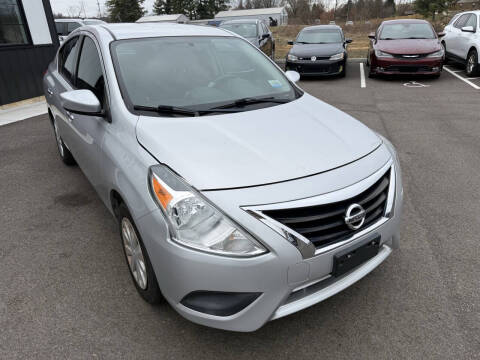 2019 Nissan Versa SV