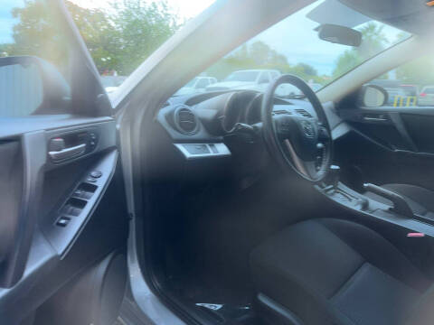 2013 Mazda MAZDA3 i Touring
