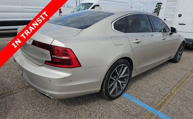 2018 Volvo S90 T5 Momentum