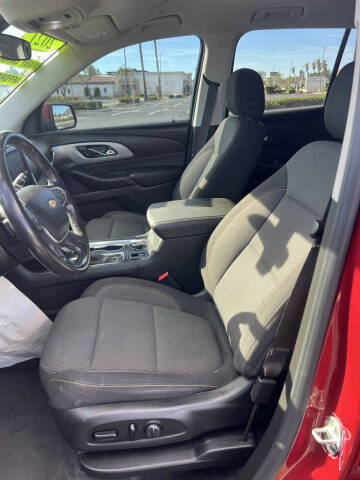 2021 Chevrolet Traverse LT Cloth